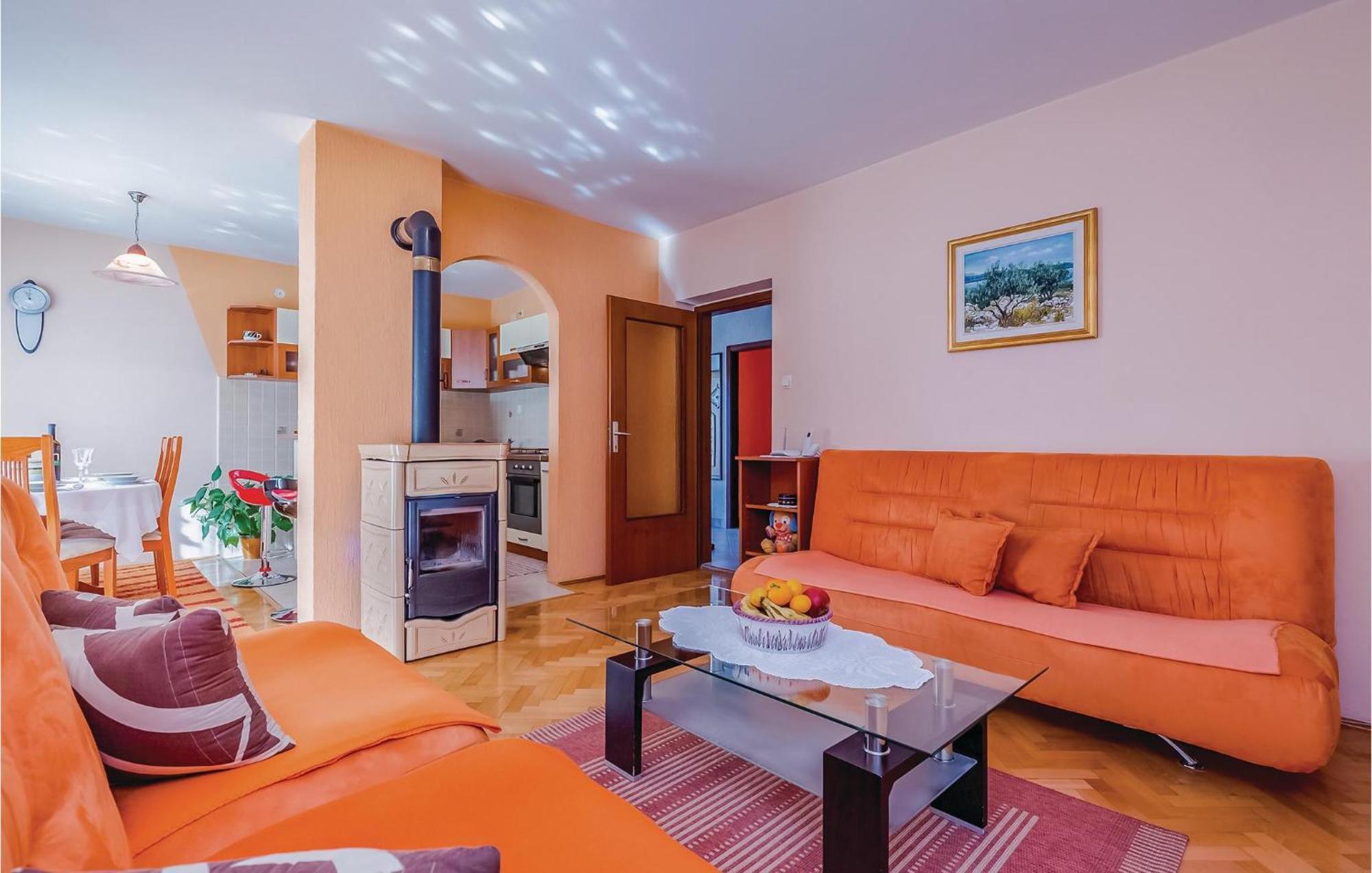 Beautiful Apartment In Novi Vinodolski Buitenkant foto